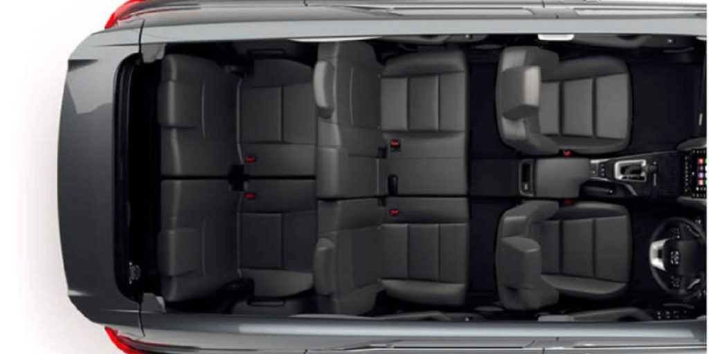 7-Seater Car Interior – Explore the spacious and comfortable interior of our 7-seater cars.